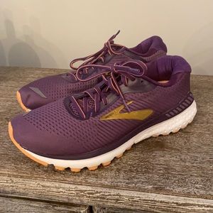 BROOKS Women’s Adrenaline Shoes 10.5